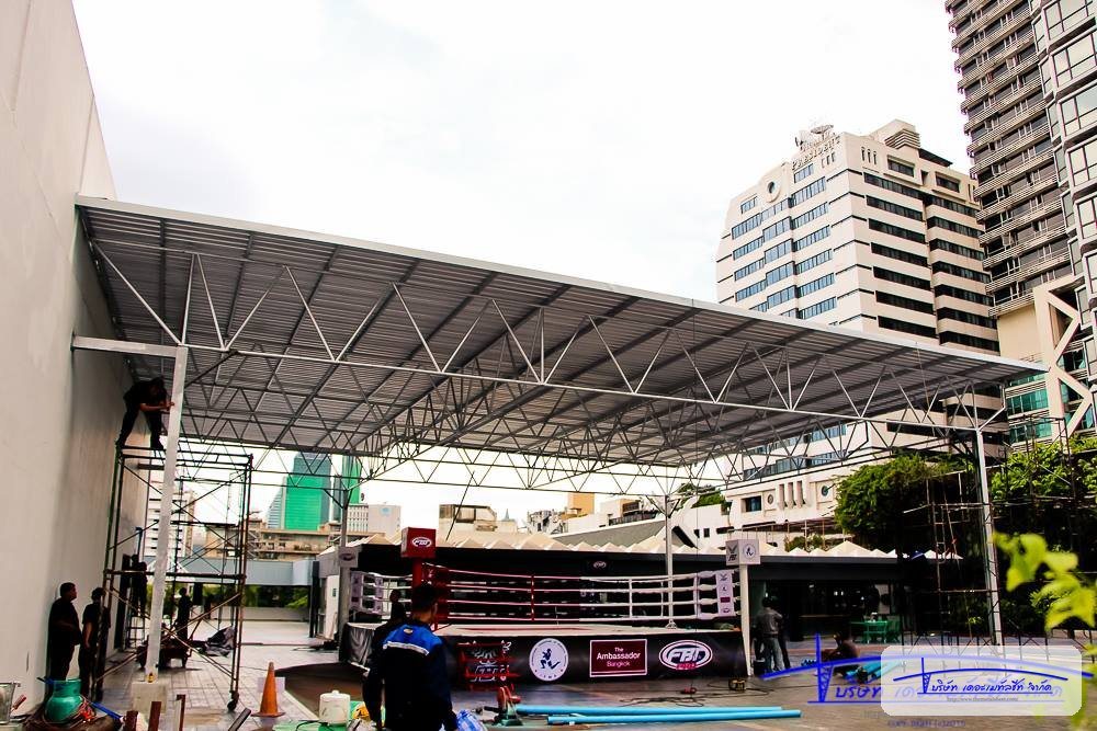 โครงทรัสเหล็กคลุมลานขนาดใหญ่
